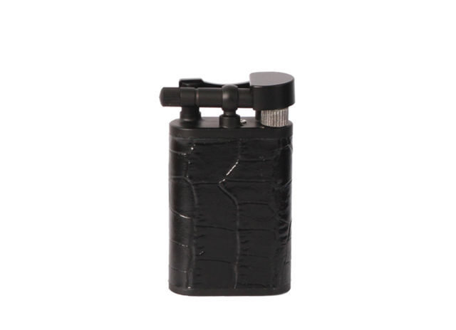 Flamme Souple Briquet CHACOM X TSUBOTA - CC106 Gainé cuir noir